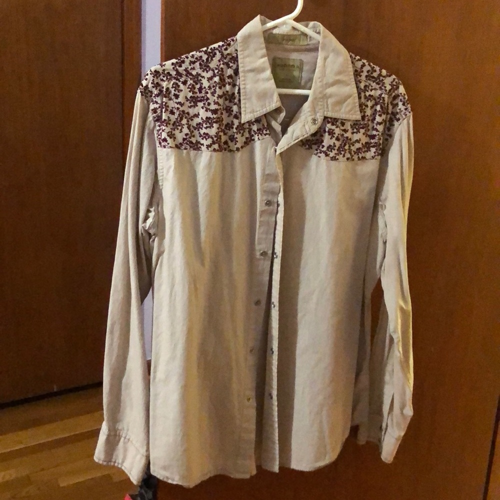 Men’s button down large